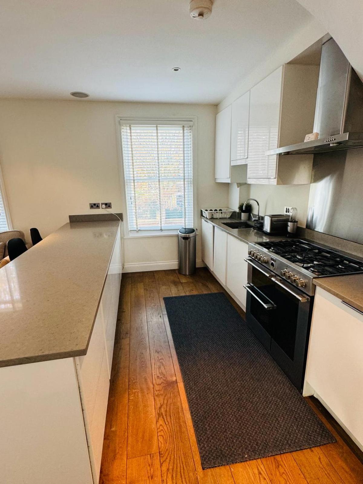 Stunning Flat In Chiswick Apartment ลอนดอน ภายนอก รูปภาพ