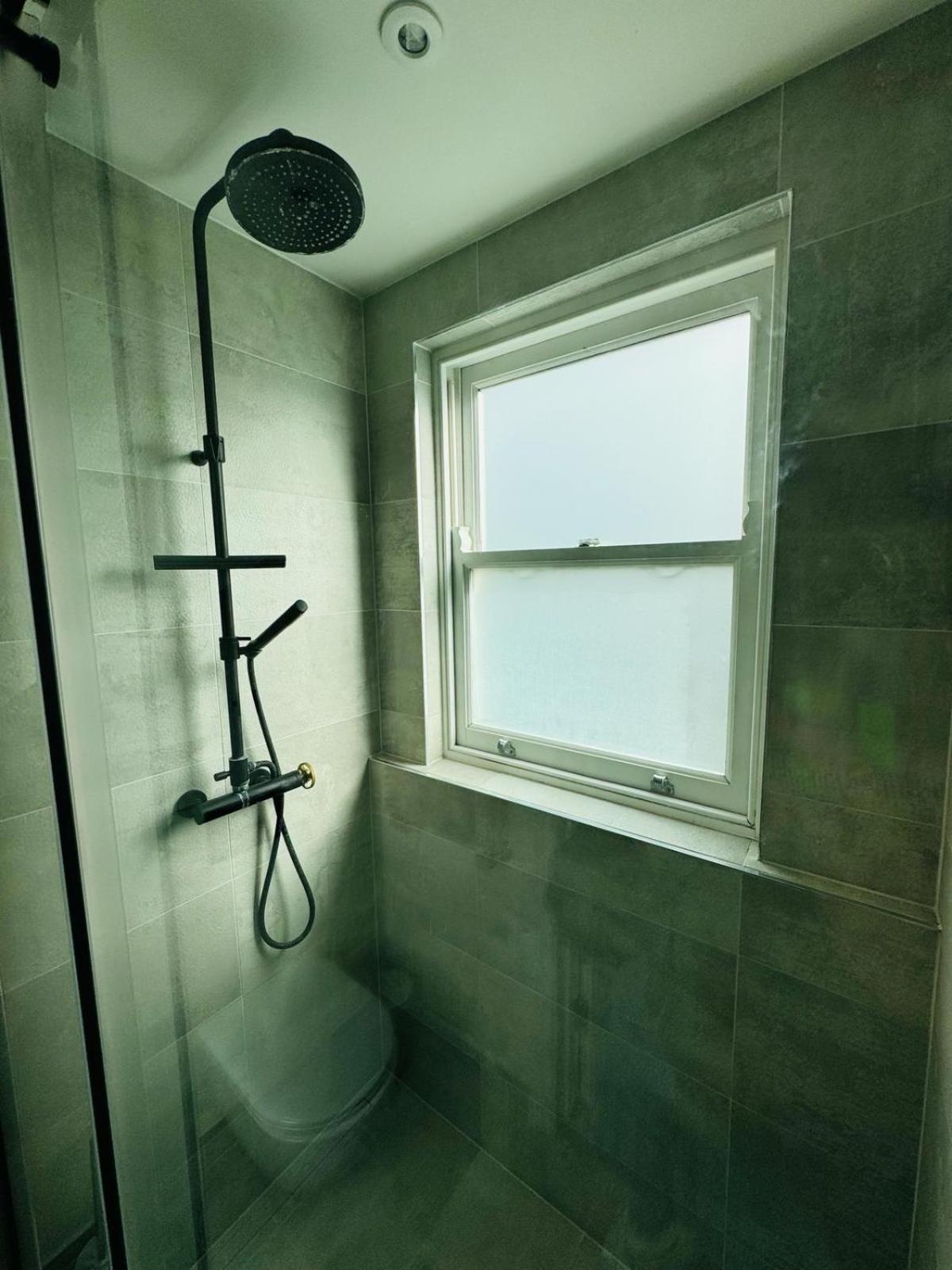 Stunning Flat In Chiswick Apartment ลอนดอน ภายนอก รูปภาพ