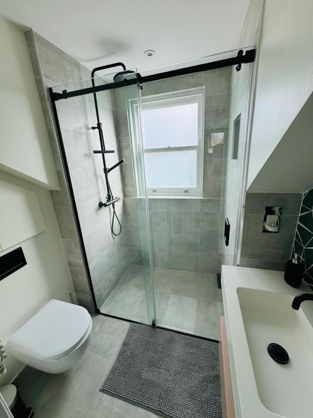 Stunning Flat In Chiswick Apartment ลอนดอน ภายนอก รูปภาพ