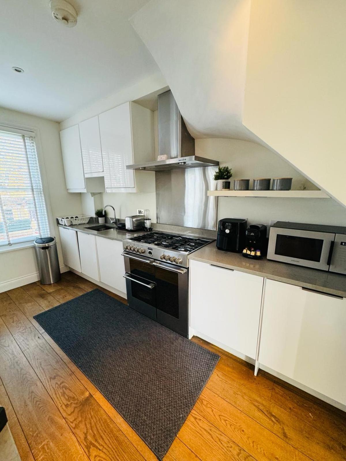 Stunning Flat In Chiswick Apartment ลอนดอน ภายนอก รูปภาพ